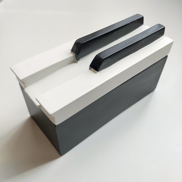 NEW Piano Keys Storage Box - Picture 2 of 6
